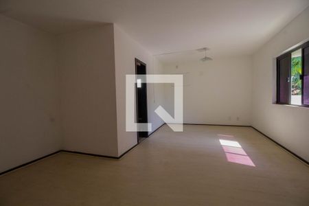 Casa à venda com 568m², 6 quartos e 6 vagasQuarto 5 - Suíte