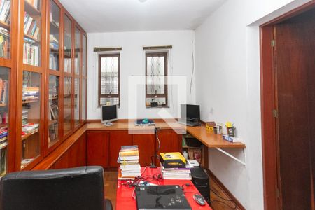 Casa para alugar com 269m², 3 quartos e 3 vagasEscritório