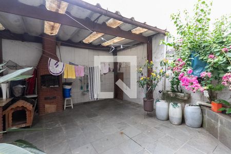 Casa para alugar com 269m², 3 quartos e 3 vagasQuintal