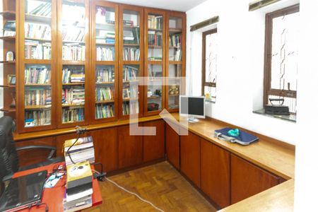 Casa para alugar com 269m², 3 quartos e 3 vagasEscritório