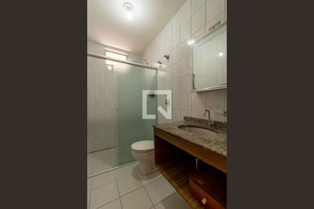 Banheiro  de casa para alugar com 1 quarto, 50m² em Vila Firmiano Pinto, São Paulo