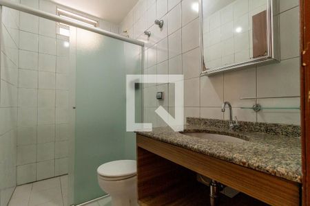 Banheiro  de casa para alugar com 1 quarto, 50m² em Vila Firmiano Pinto, São Paulo