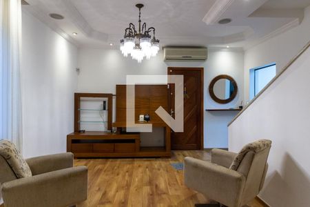 Detalhe da sala de casa para alugar com 3 quartos, 130m² em Tupiry, Praia Grande
