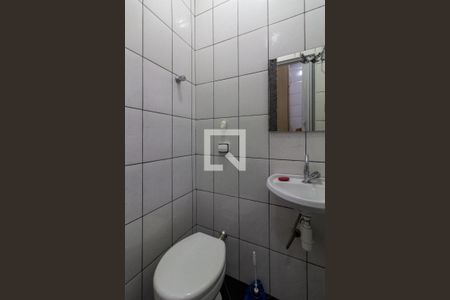 Casa para alugar com 130m², 3 quartos e 2 vagas Casa para alugar com 130m², 3 quartos e 2 vagasBanheiro de serviço