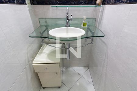 Casa para alugar com 130m², 3 quartos e 2 vagas Casa para alugar com 130m², 3 quartos e 2 vagasDetalhe do banheiro social