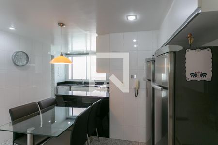 Apartamento para alugar com 176m², 4 quartos e 4 vagasCozinha