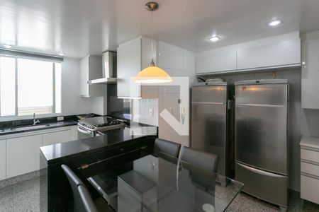 Apartamento para alugar com 176m², 4 quartos e 4 vagasCozinha