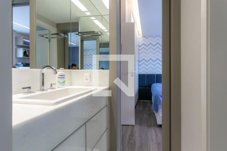 Apartamento para alugar com 176m², 4 quartos e 4 vagasBanheiro das Suítes 2 e 3