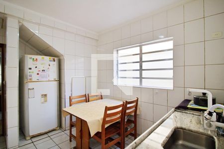 Casa à venda com 170m², 2 quartos e 2 vagasCozinha