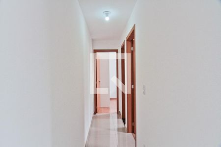 Corredor de apartamento para alugar com 2 quartos, 45m² em Jardim Iris, São Paulo