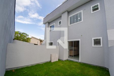 Casa para alugar com 98m², 2 quartos e 2 vagasQuintal