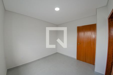 Casa para alugar com 98m², 2 quartos e 2 vagasSuíte 2