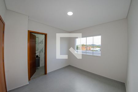 Casa para alugar com 98m², 2 quartos e 2 vagasSuíte 2