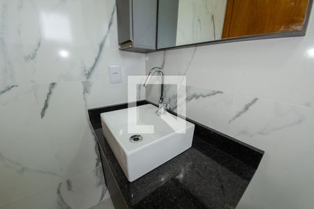 Casa para alugar com 98m², 2 quartos e 2 vagasBanheiro