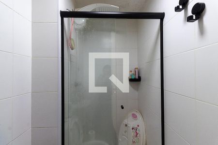 Banheiro de apartamento à venda com 1 quarto, 28m² em Vila Penteado, São Paulo