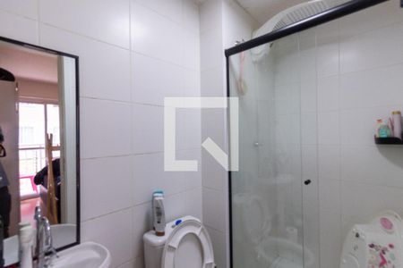 Banheiro de apartamento à venda com 1 quarto, 28m² em Vila Penteado, São Paulo