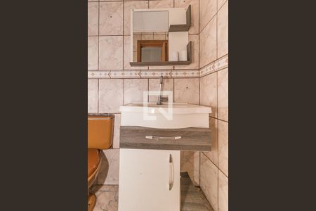 Banheiro de apartamento para alugar com 1 quarto, 44m² em Rubem Berta, Porto Alegre