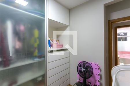 Quarto 1 de apartamento para alugar com 2 quartos, 51m² em Santo Antônio, Belo Horizonte
