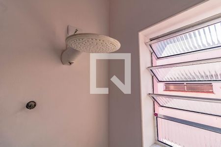 Casa à venda com 240m², 3 quartos e 2 vagasBanheiro