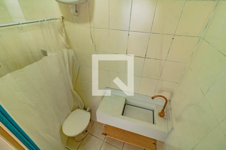 Casa à venda com 240m², 3 quartos e 2 vagasBanheiro de Serviço