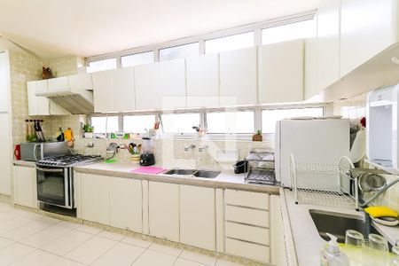 Casa à venda com 400m², 4 quartos e 4 vagasCozinha