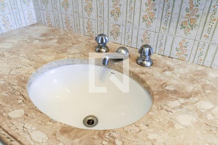 Casa à venda com 400m², 4 quartos e 4 vagasBanheiro dos Quartos