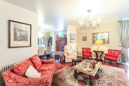 Sala de casa à venda com 4 quartos, 400m² em Jardim Guedala, São Paulo