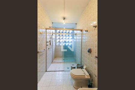 Casa à venda com 400m², 4 quartos e 4 vagasBanheiro dos Quartos