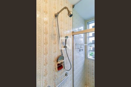 Casa à venda com 400m², 4 quartos e 4 vagasBanheiro dos Quartos