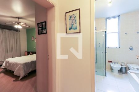 Casa à venda com 400m², 4 quartos e 4 vagasSuíte 2