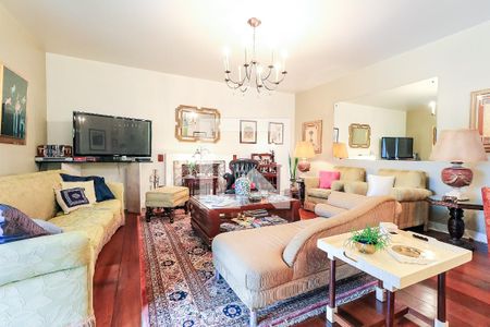 Sala de casa à venda com 4 quartos, 400m² em Jardim Guedala, São Paulo