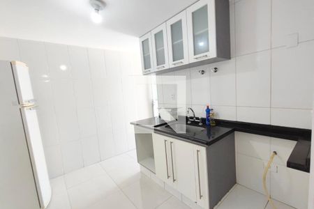 Casa para alugar com 100m², 2 quartos e 2 vagas Casa para alugar com 100m², 2 quartos e 2 vagasCozinha