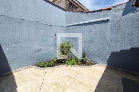 Casa para alugar com 100m², 2 quartos e 2 vagas Casa para alugar com 100m², 2 quartos e 2 vagasQuintal