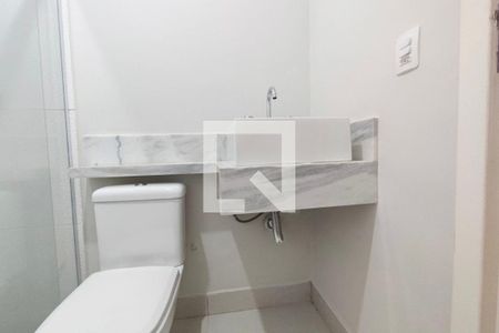Casa para alugar com 100m², 2 quartos e 2 vagas Casa para alugar com 100m², 2 quartos e 2 vagasBanheiro