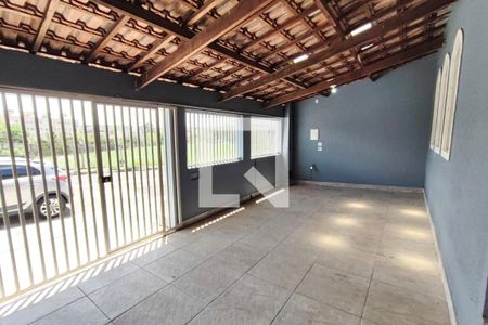 Casa para alugar com 100m², 2 quartos e 2 vagas Casa para alugar com 100m², 2 quartos e 2 vagasGaragem