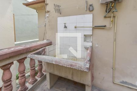 Casa para alugar com 400m², 3 quartos e 2 vagas Casa para alugar com 400m², 3 quartos e 2 vagasTanque da Área externa superior