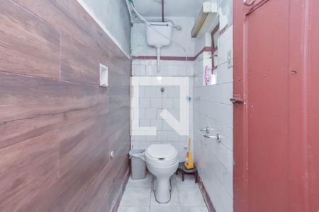 Casa para alugar com 400m², 3 quartos e 2 vagas Casa para alugar com 400m², 3 quartos e 2 vagasBanheiro de serviço