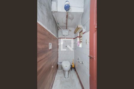 Casa para alugar com 400m², 3 quartos e 2 vagas Casa para alugar com 400m², 3 quartos e 2 vagasBanheiro de serviço