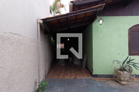 Casa para alugar com 220m², 5 quartos e 6 vagasGaragem 2