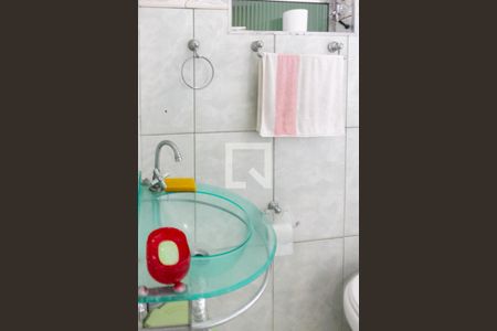 Casa à venda com 200m², 3 quartos e 1 vagabanheiro