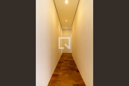 Corredor de apartamento para alugar com 2 quartos, 40m² em Água Branca, São Paulo