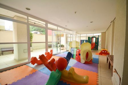 Apartamento à venda com 80m², 3 quartos e 1 vagaÁrea Comum - Playground