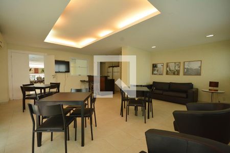 Apartamento à venda com 80m², 3 quartos e 1 vagaSalao de Festa