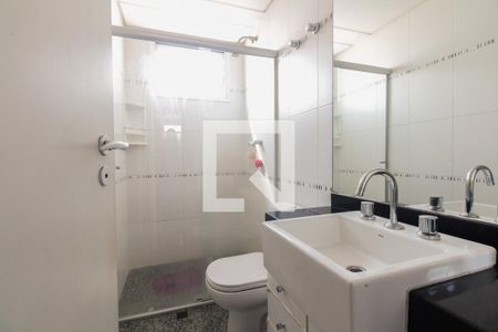 Apartamento à venda com 115m², 2 quartos e 3 vagas Apartamento à venda com 115m², 2 quartos e 3 vagasBanheiro Suíte