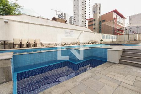 Apartamento à venda com 115m², 2 quartos e 3 vagas Apartamento à venda com 115m², 2 quartos e 3 vagasPiscina