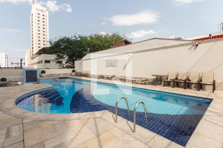 Apartamento à venda com 115m², 2 quartos e 3 vagas Apartamento à venda com 115m², 2 quartos e 3 vagasPiscina