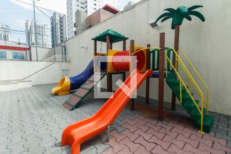 Apartamento à venda com 115m², 2 quartos e 3 vagas Apartamento à venda com 115m², 2 quartos e 3 vagasPlayground