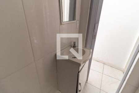 Banheiro de casa para alugar com 1 quarto, 38m² em São João Climaco, São Paulo