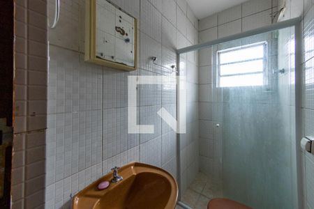 Banheiro de casa para alugar com 2 quartos, 50m² em Vila Bela, São Paulo