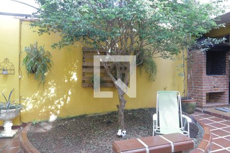 Casa à venda com 220m², 5 quartos e 2 vagasQuintal